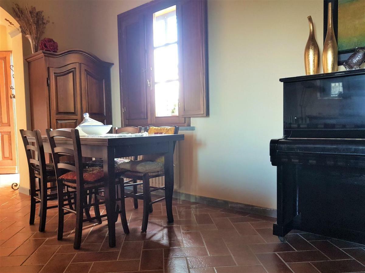 Villa In Campagna Costa Al Bagno Монтополи-ин-Валь-д'Арно Экстерьер фото