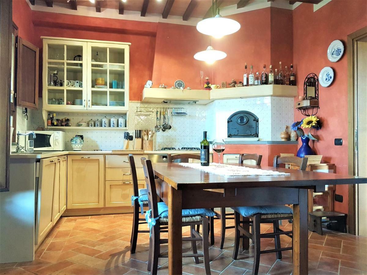Villa In Campagna Costa Al Bagno Монтополи-ин-Валь-д'Арно Экстерьер фото